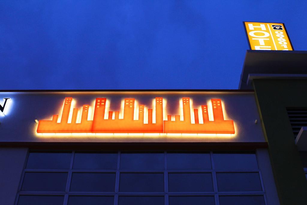 Uptown Hotel Seremban Extérieur photo