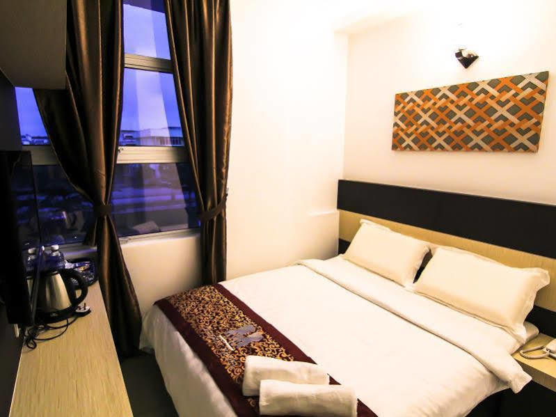 Uptown Hotel Seremban Extérieur photo